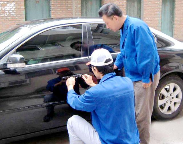秦淮区开锁公司：车钥匙坏了怎么办
